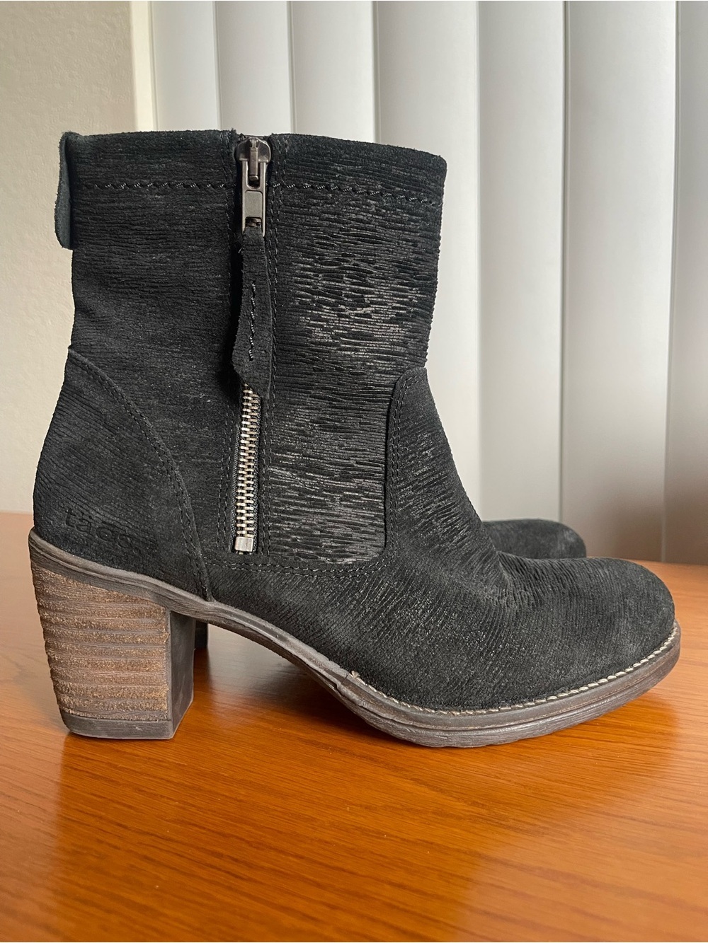 Taos Shaka 2 Ankle Boots Black Size 6-6.5 - Picture 4 of 12